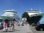 Dueling Ships (17kb)