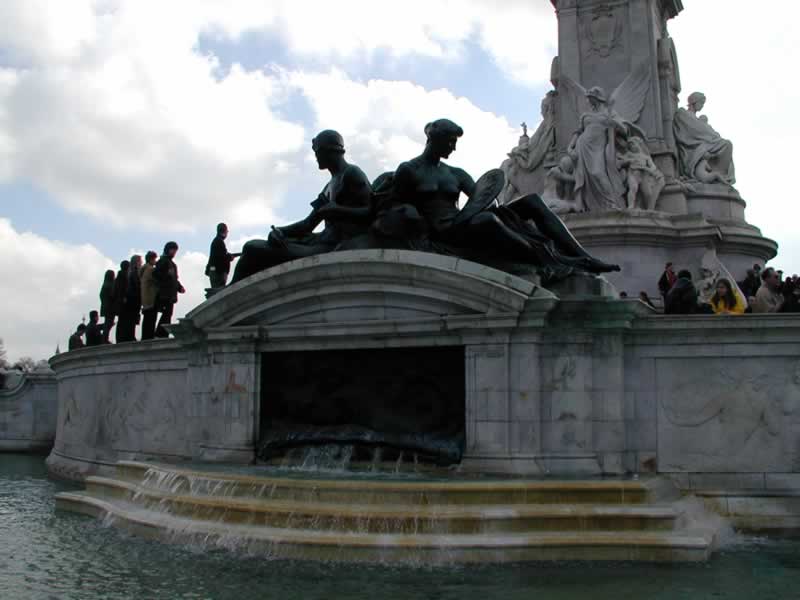 Fountain across from Palace